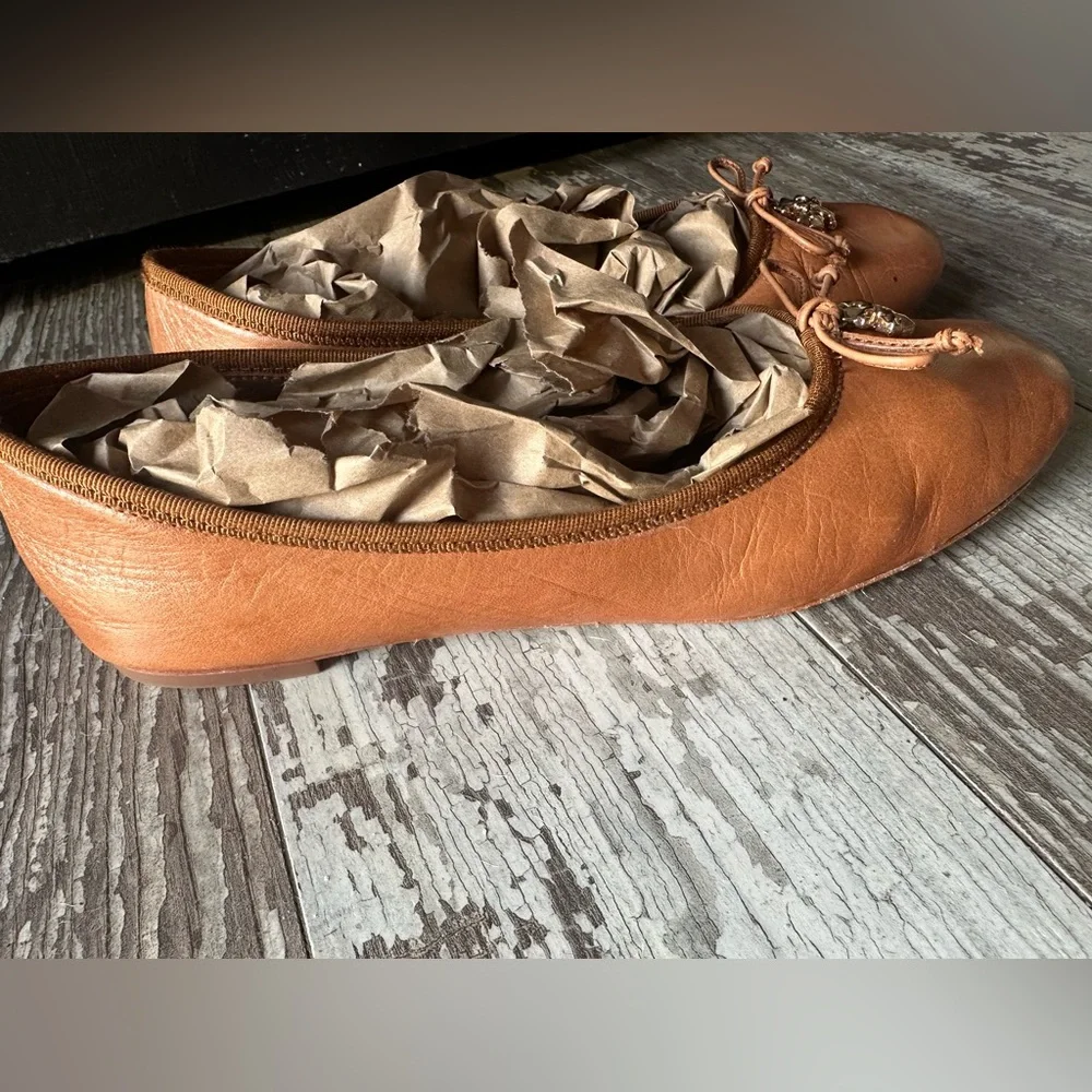 Tory Burch Goat Leather Ballet Flat Shoes,  tan color, size 8 - Picture 9 of 10